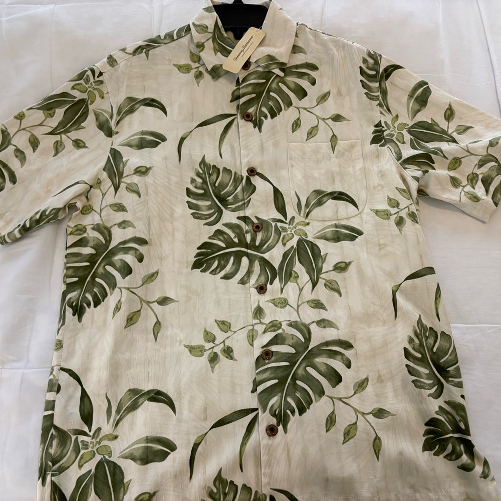 Tommy Bahama Martini Olive Print Shirt - Men’s Small, NWT